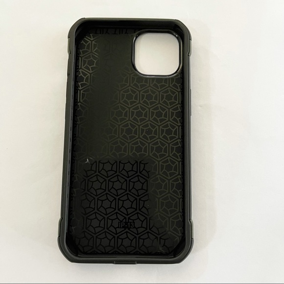 Camouflage Apple IPhone 13 Case - Picture 2 of 3